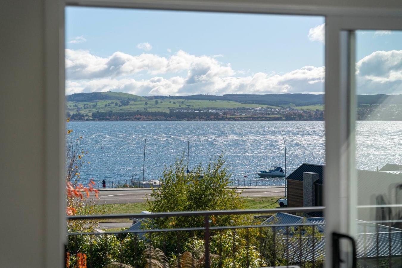Bayview Lake Таупо Екстер'єр фото